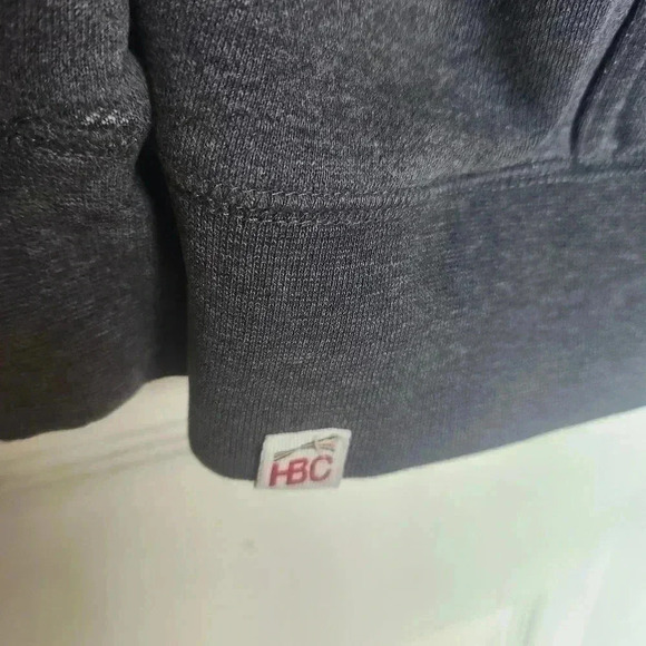 HBC Hudson Bay Canada Men's  Hoodie Size M, Can fit a Large - Picture 4 of 9